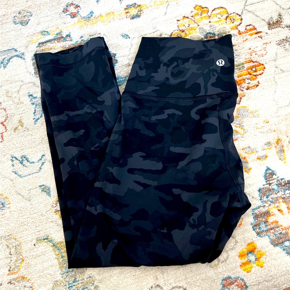 Lululemon athletica Camo Wunder Under Legging